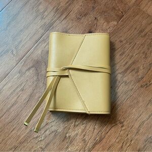 NWOT Glass Ladder and Co Tan Leather Accessory Clutch Jewelry Tools